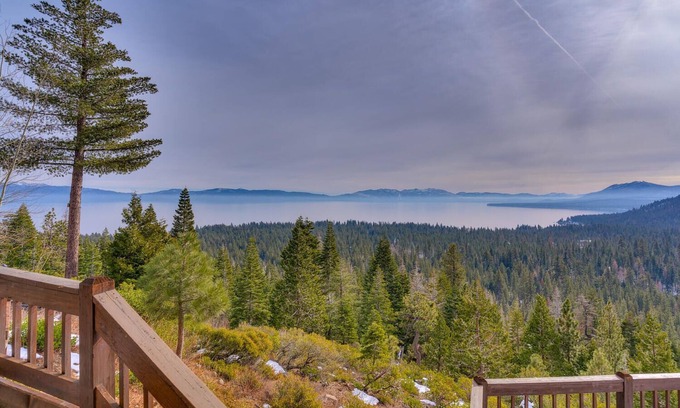 Talmont House | Fairest Picture - Lakeview - TLUXP