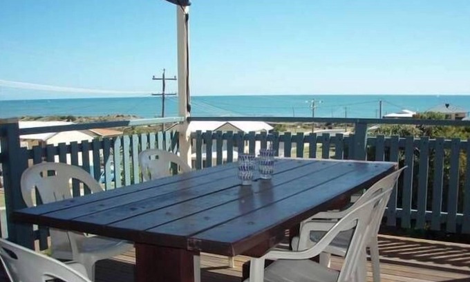 Falcon House | Falcon Beach Holiday Views