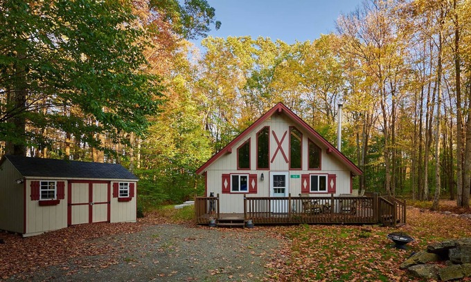 Locust Lake Village Ski Chalet | FALL In Love With the Poconos! Great Location for Hunting, Hiking, and Relaxing