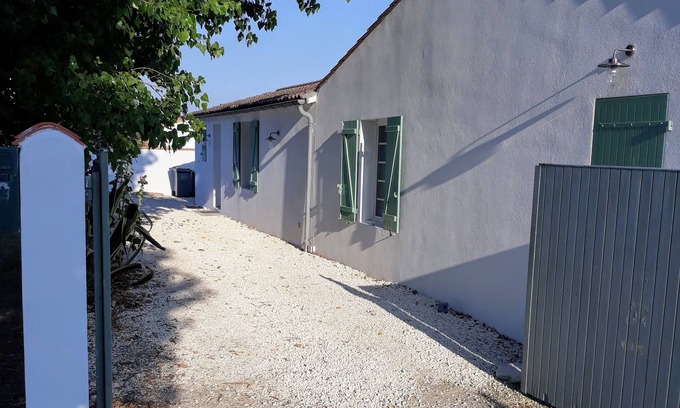 Saint-Clement-des-Baleines House | family house at the foot of the conches beach on the Ile de Re