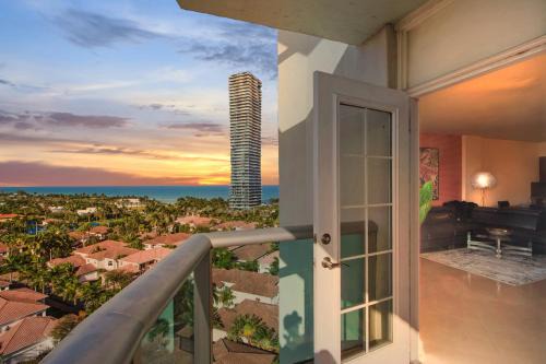 Sunny Isles Beach Apartment | Family Beach Home w Ocean & Bay Views - Upgraded Corner Unit