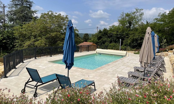 La Fagette Cottage | Family cottage with shared pool, WiFi, and pets welcome in the heart of Périgord