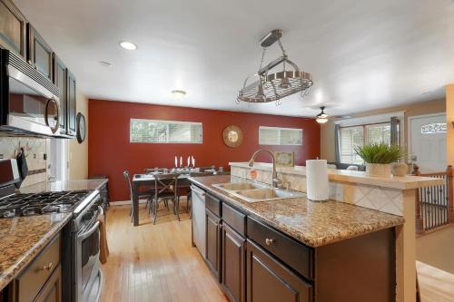 Arvada Plaza Area House | Family-friendly 5br W Patio & Games