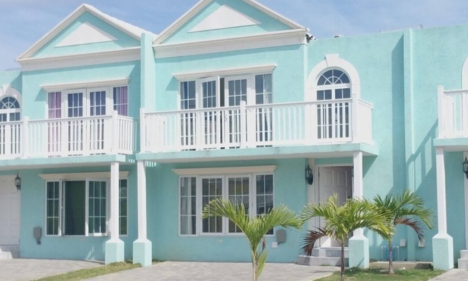 Orange Bay House | Family friendly Townhouse by the Bay , private Beach & Pool , Negril