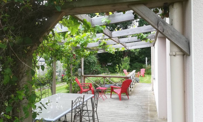 Lannion House | FAMILY HOME WALLED GARDEN