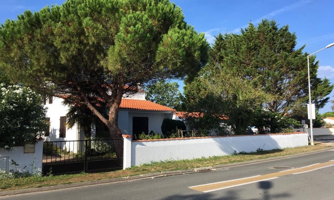 La Bree-les-Bains House | Family house with garden, 400m from the beach