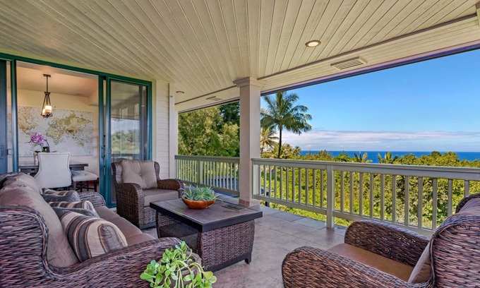 Princeville House | Family house near Hanalei with ocean views