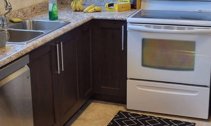 Stoney Creek Condo | Family sized townhouse minutes from downtown. A sanctuary for peace lovers.