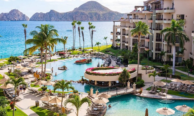 El Medano Ejidal Resort | Family Thanksgiving Luxury in 3Bd Presidential Penthouse on Cabo's Medano Beach