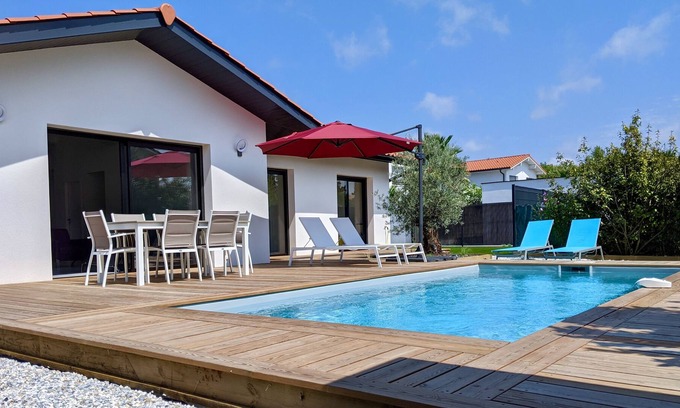 Angresse House | Family villa with swimming pool
