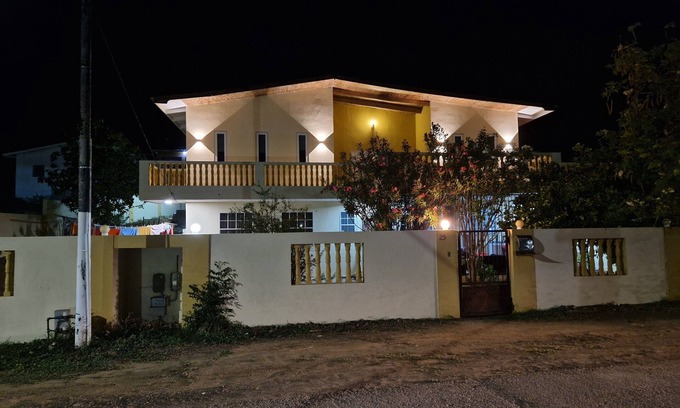 Willemstad House | Fantastic vacation home Casa Andries Momtanja Rey