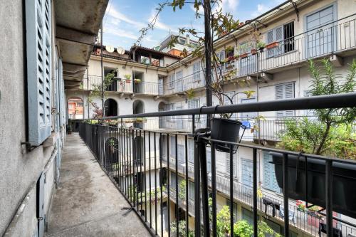 Porta Volta Apartment | Farini 6