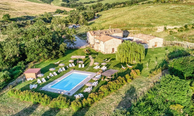 Radicofani Other | Farmhouse with pool - Apartment Ginestra