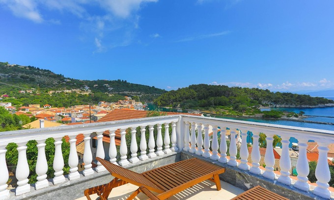 Gaios Apartment | Faros Tria, Gaios Family studio, sleeps 3, balcony, views