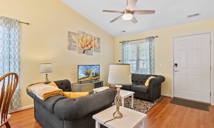 Wake Forest House | Fenced Yard * Pet Friendly * Walk to Downtown