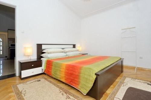 Gornji Karin Apartment | Ferienapartment Mit Balkon Für Fünf Personen