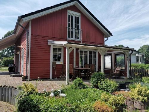 Dummer House | Ferienhaus Am Seeufer