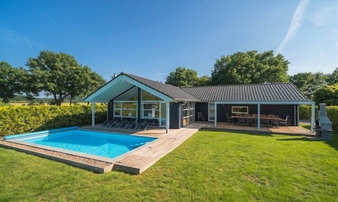 Dummer House | Ferienhaus mit Pool und Sauna am Duemmer See