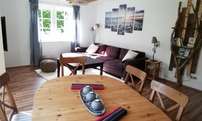Kalletal Apartment | Ferienwohnung am Waldrand