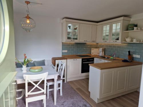 Boltenhagen Apartment | Ferienwohnung Düne mit Kamin und 2 Bädern in Boltenhagen