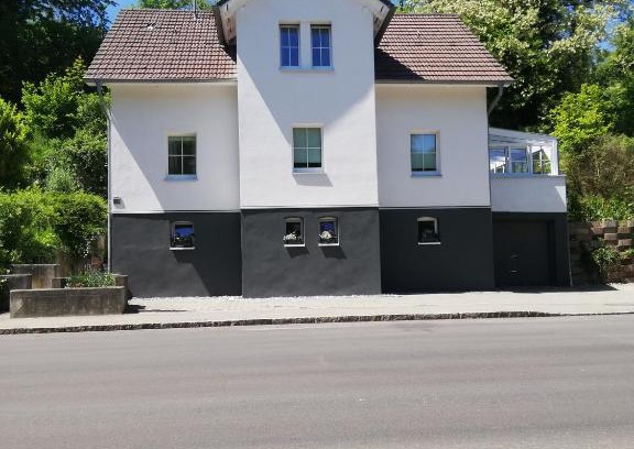 Uhldingen-Muehlhofen Apartment | Ferienwohnung am Bodensee mit Wintergarten, Garten und Grillhaus bis 6 Person