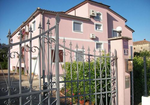 Stancija Vodopija Apartment | Ferienwohnung Erak Martin
