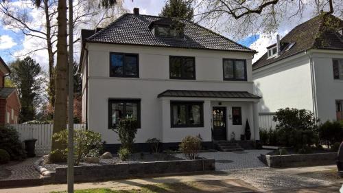 Fuhlsbuttel Apartment | Ferienwohnung-Fuhlsbüttel-Hamburg