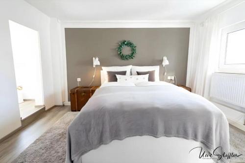 Neuenstein Apartment | Ferienwohnung Snug und Hugley