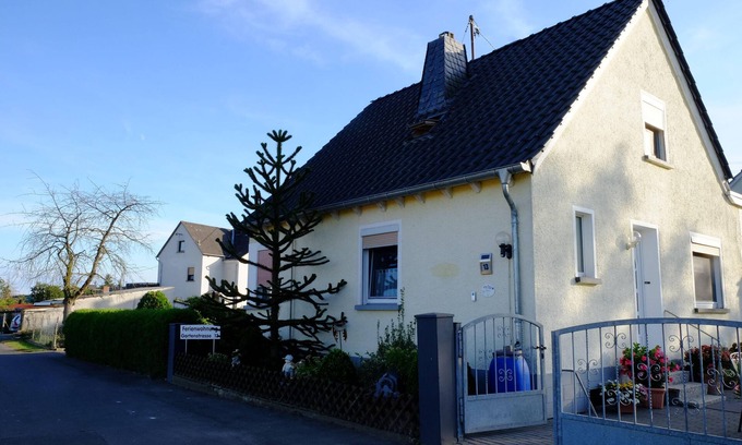 Munstermaifeld Apartment | Ferienwohnung zum Küppchen