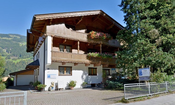 Aschau Im Zillertal Apartment | Ferienwohnungen Hauser Reinhilde