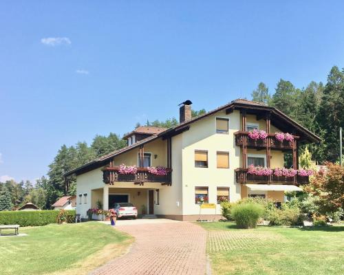Sankt Kanzian am Klopeiner See Apartment | Ferienwohnungen Wutte Josefine