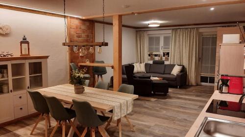 Arnbruck Apartment | Ferienwohung Zirbe