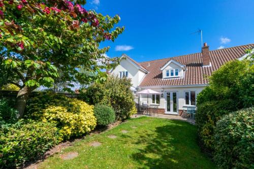 Reydon House | Field End
