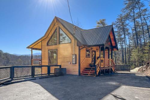 Sevierville House | Fiesta Hills Hideaway