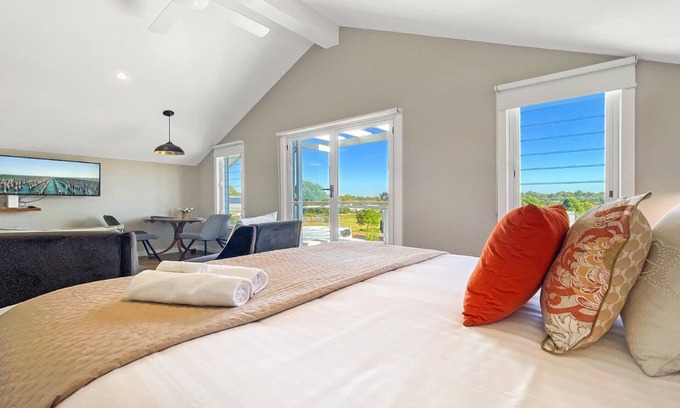Pokolbin House | FIGTREE LOFT - THE VINTAGE HOLIDAY HOUSES