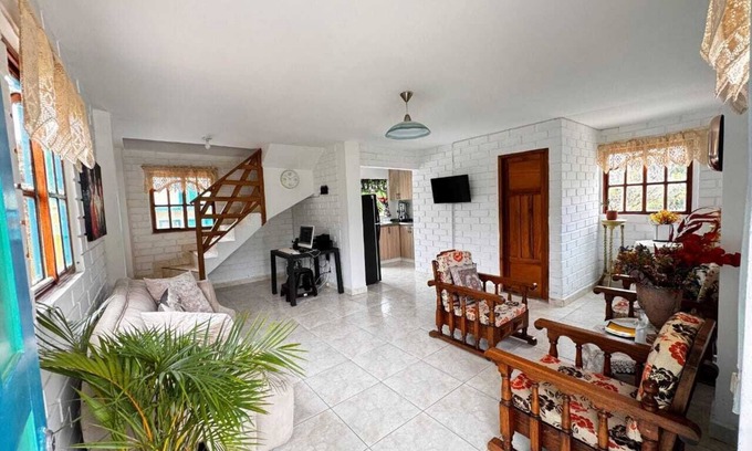 Guatape Cottage | Finca Playa Hermosa