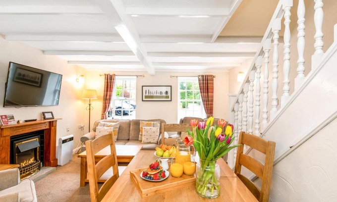 Thirsk House | Finest Retreats - Swaledale Hall Cottage
