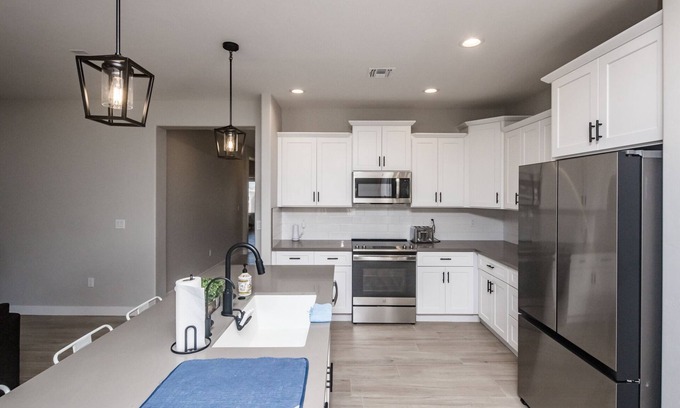 Lake Havasu City House | Five Star Family and Pet Friendly Retreat Near Windsor Beach