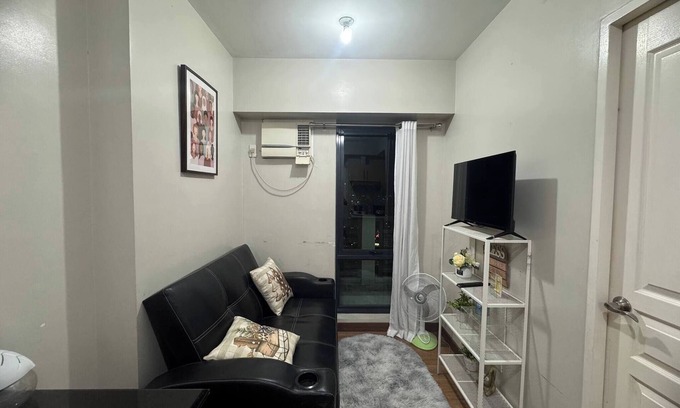 Highway Hills Condo | Flair Towers Condo near MRT Bonifacio and Shaw within Greenfields