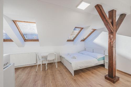 Andel Apartment | Flat Near Prague Castle Stylish & Prime Location 4