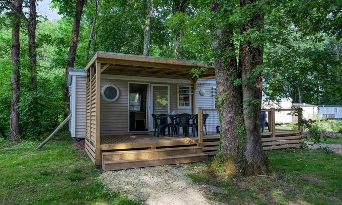 Tremolat House | Flower Camping LES BERGES DE LA DORDOGNE * - Mobil-Home Standard 30m2 Trémolat - 3 bedrooms + Terrace semi-covered 6 people