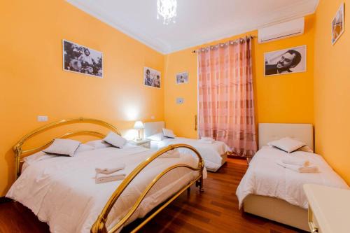 Rione XVIII Castro Pretorio House | Flower guesthouse