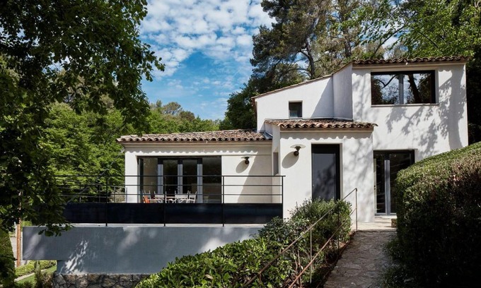 Saint-Paul-de-Vence Bed & Breakfast | FONDATION CAB St-Paul-de-Vence