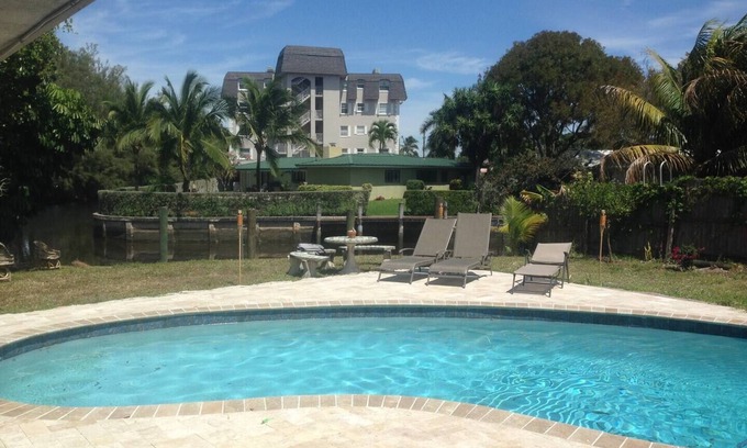 Coral Ridge Isles House | Fort Lauderdale Waterfront Villa