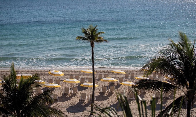Central Beach Hotel | Four Seasons Hotel and Residences Fort Lauderdale