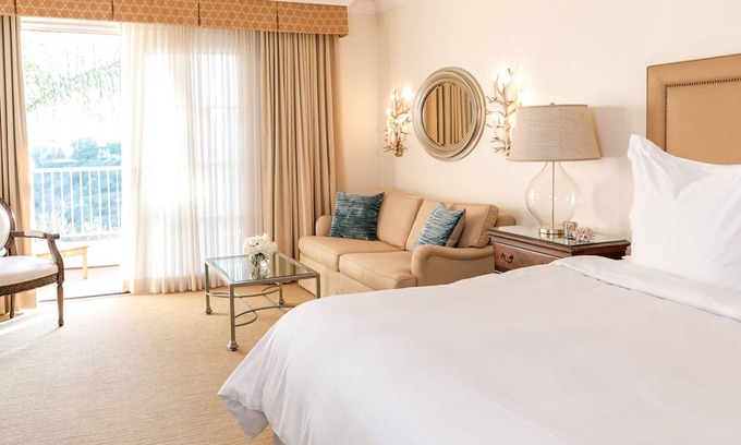 Aviara Resort | Four Seasons Luxury Villa for 8, minutes from the beach! Onsite Golf and Spa!