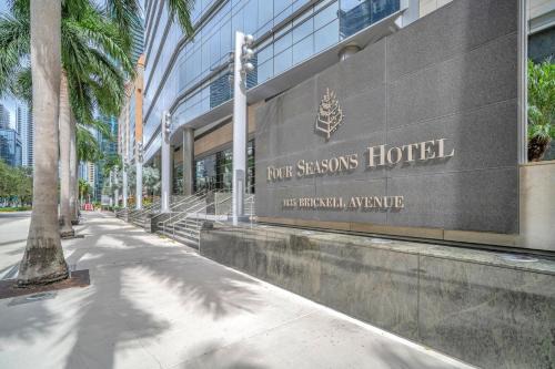 Brickell Apartment | Four Seasons Miami Luxury Two-Bedroom Suite in Brickell - Free Parking