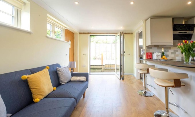 Aldringham House | Foxes Lodge