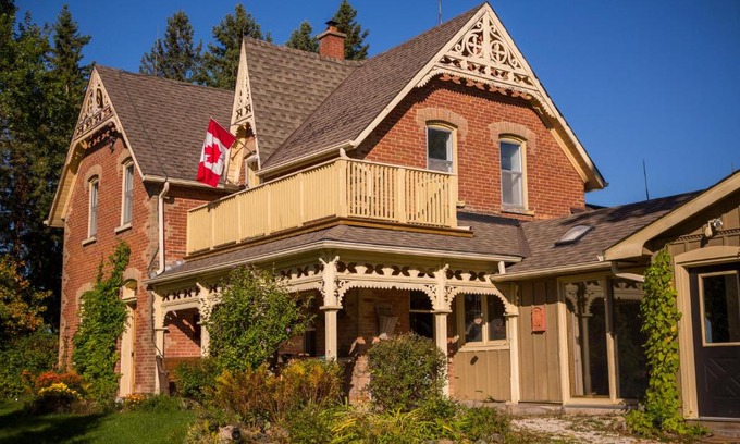 Mulmur Bed & Breakfast | Foxingham Farm Bed & Breakfast