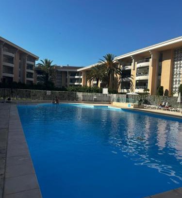 Frejus Port Apartment | Fréjus 2 pièces avec Terrasse, proche des Plages